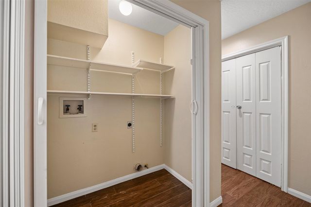 15954 Oak Mountain Drive, Houston, TX 77095