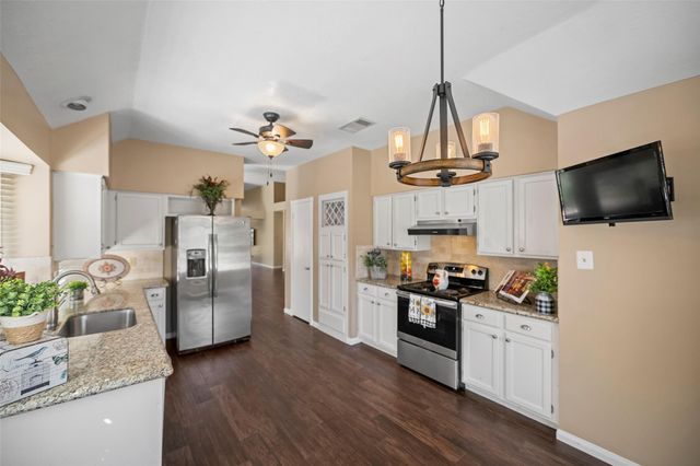 15954 Oak Mountain Drive, Houston, TX 77095