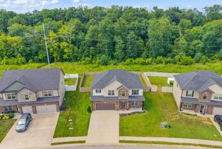 1051 Terraceside Cir, Clarksville, TN 37040