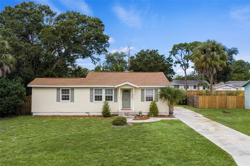 1206 30TH STREET W, BRADENTON, FL 34205 — exterior