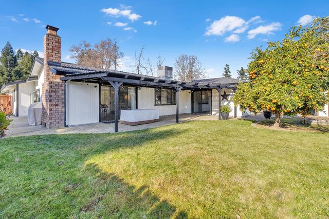 2633 Tierra Grande Cir, Sacramento, CA 95827