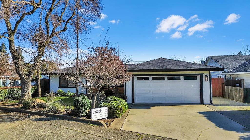 2633 Tierra Grande Cir, Sacramento, CA 95827