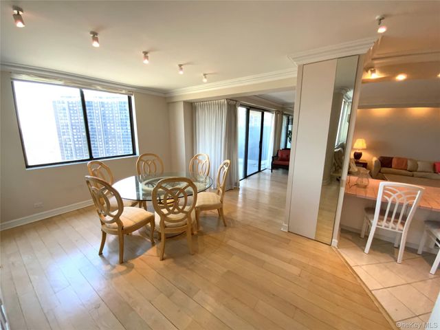 26910 Grand Central Parkway 25H, Floral Park, NY 11005