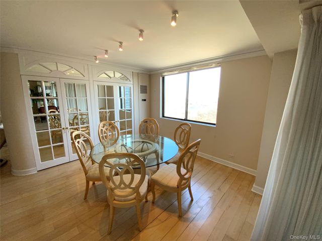 26910 Grand Central Parkway 25H, Floral Park, NY 11005