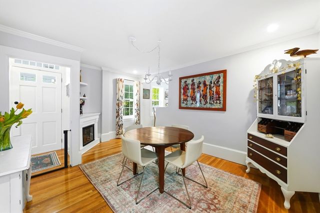 11 Beacon St, Woburn, MA 01801