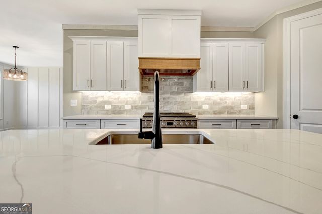 355 Werner Way, Senoia, GA 30276