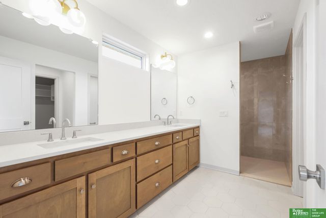 19952 Cinnamon Street, Omaha, NE 68136