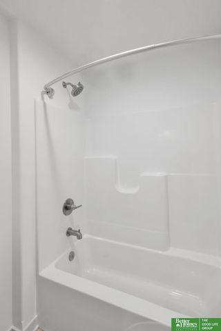 19952 Cinnamon Street, Omaha, NE 68136