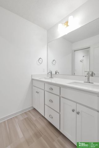 19952 Cinnamon Street, Omaha, NE 68136