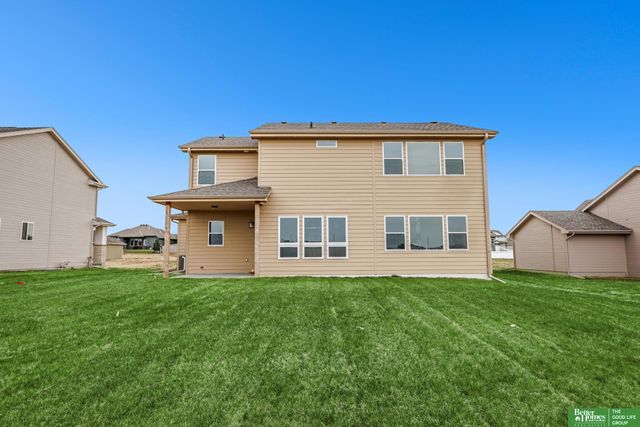 19952 Cinnamon Street, Omaha, NE 68136