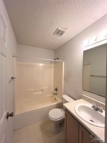 5334 Overbrook Dr, Milton, FL 32570