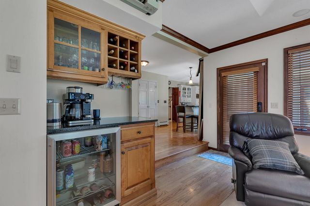 2021 Hillcrest Drive, Saint Cloud, MN 56303