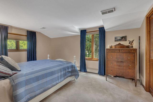 2021 Hillcrest Drive, Saint Cloud, MN 56303