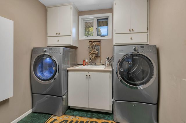 2021 Hillcrest Drive, Saint Cloud, MN 56303