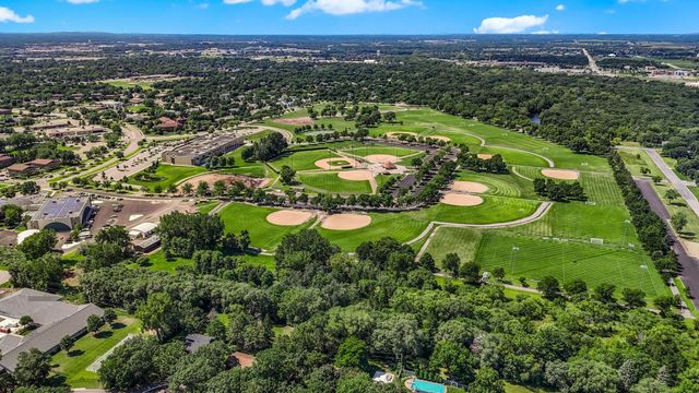 2021 Hillcrest Drive, Saint Cloud, MN 56303