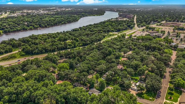 2021 Hillcrest Drive, Saint Cloud, MN 56303