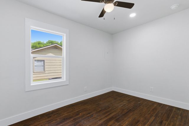 8816 Spaugh Court, White Settlement, TX 76108