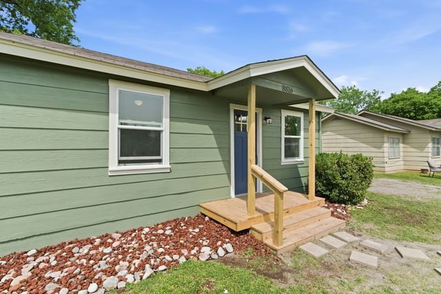 8816 Spaugh Court, White Settlement, TX 76108