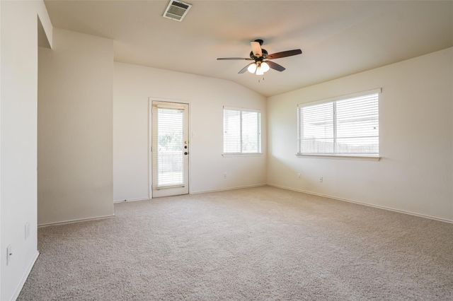 813 Middle Brook DR, Leander, TX 78641