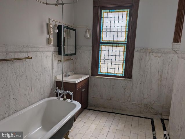 1732 LINDEN AVE, Baltimore, MD 21217