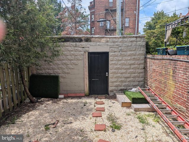 1732 LINDEN AVE, Baltimore, MD 21217