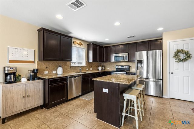 1203 Cozy Creek Drive, Temple, TX 76502