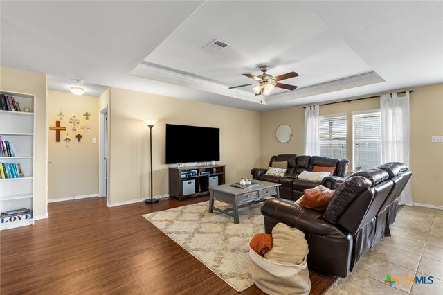 1203 Cozy Creek Drive, Temple, TX 76502