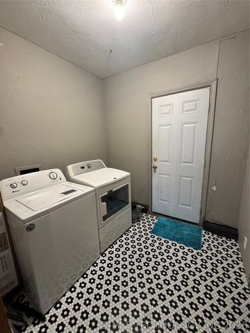 1001 S Choctaw, Caddo, OK 74729