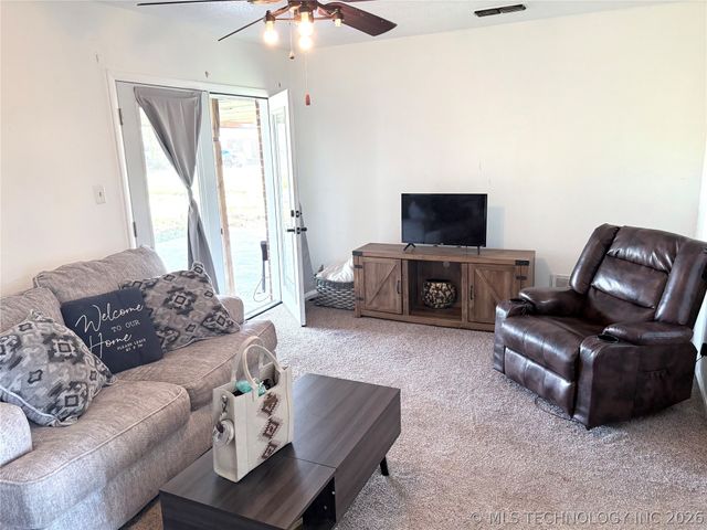 1001 S Choctaw, Caddo, OK 74729