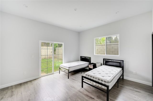 8806 Enfield Avenue, Northridge, CA 91325
