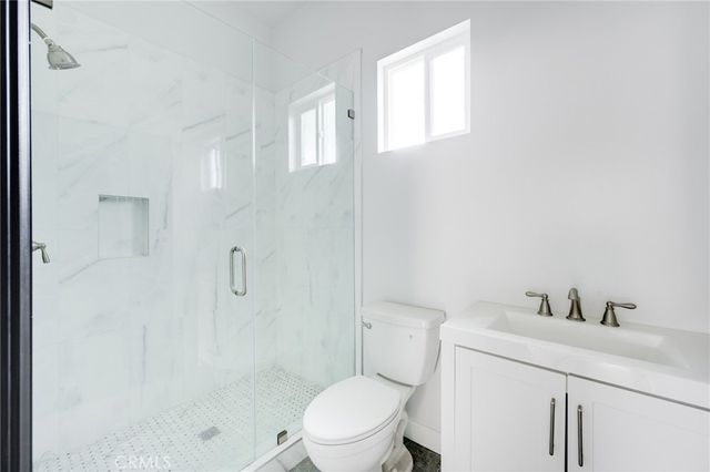 8806 Enfield Avenue, Northridge, CA 91325