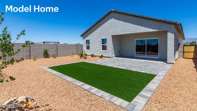 758 W Calle Manolete, Sahuarita, AZ 85629