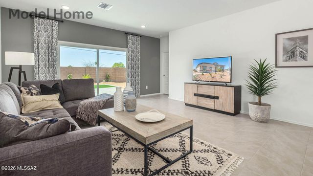 758 W Calle Manolete, Sahuarita, AZ 85629