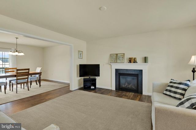 413 DARLINGTON CT, New Providence, PA 17560