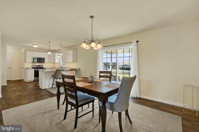 413 DARLINGTON CT, New Providence, PA 17560