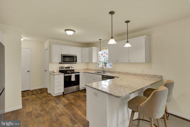413 DARLINGTON CT, New Providence, PA 17560
