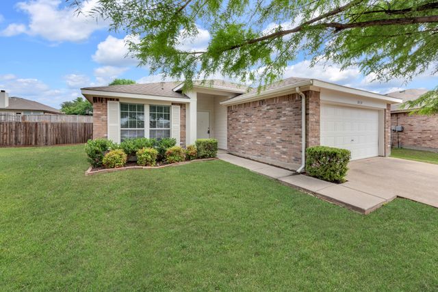 9237 Monument Court, Fort Worth, TX 76244