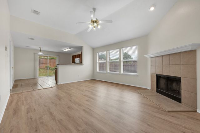 9237 Monument Court, Fort Worth, TX 76244