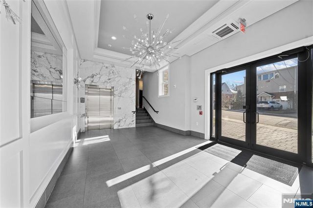 313 Woodland Place 207, Leonia, NJ 07605