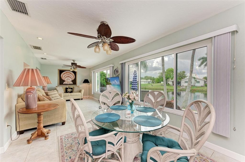 Image 16 of property listing at 4006 JOYCE DRIVE, Bradenton, FL 34208