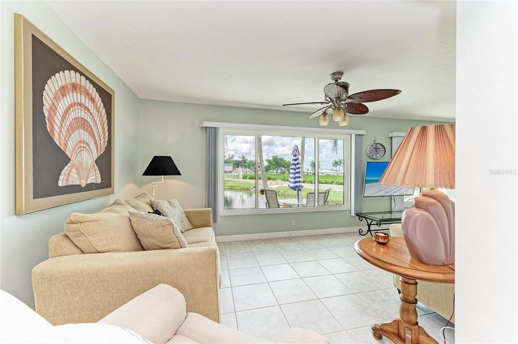 Image 17 of property listing at 4006 JOYCE DRIVE, Bradenton, FL 34208