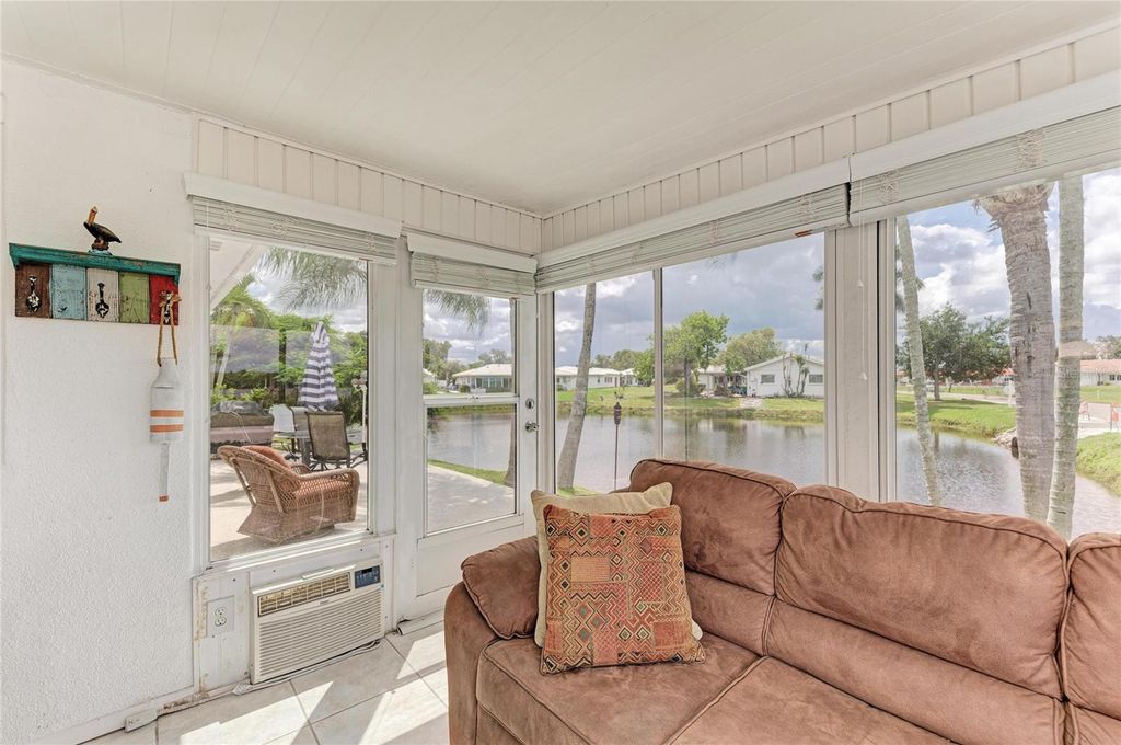 Image 29 of property listing at 4006 JOYCE DRIVE, Bradenton, FL 34208