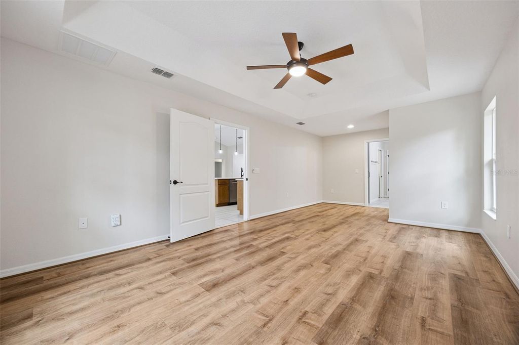 Image 7 of property listing at 7060 BRIDLE PATH, St Cloud, FL 34771