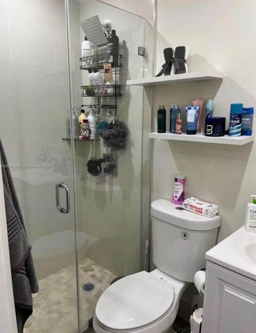 14072 SW 80th Street, Miami, FL 33183