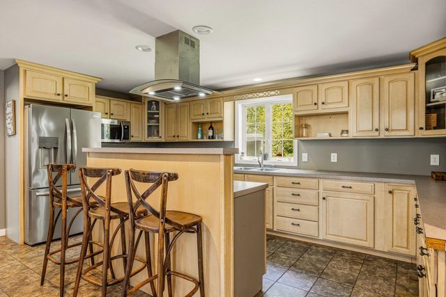 8 Lancelot Road, Farmington, NH 03835