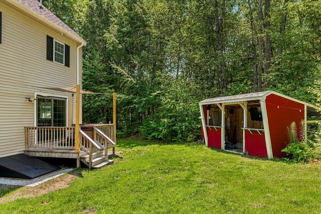 8 Lancelot Road, Farmington, NH 03835
