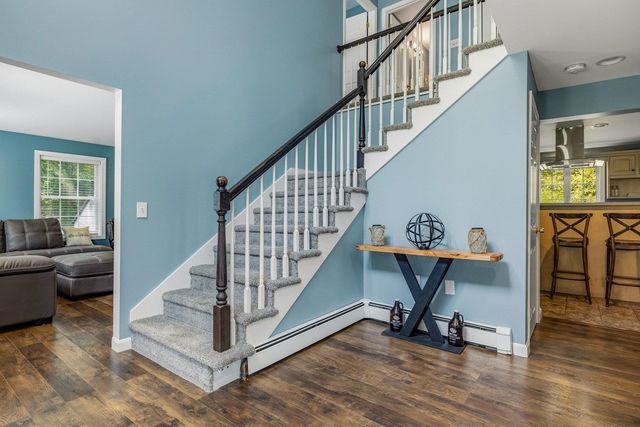 8 Lancelot Road, Farmington, NH 03835