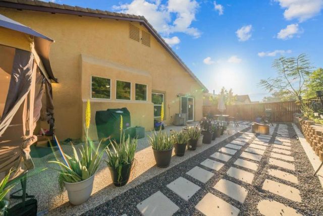 3146 Willow Tree Lane, Escondido, CA 92027