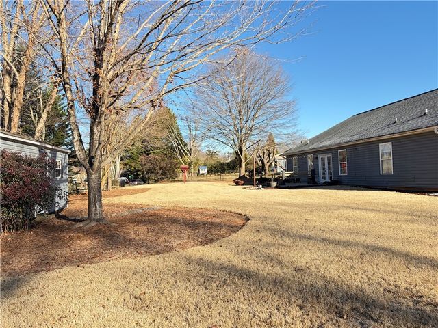 418 Roberts Road, Taylors, SC 29687