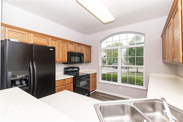 10272 Lakeland Drive, Fishers, IN 46037
